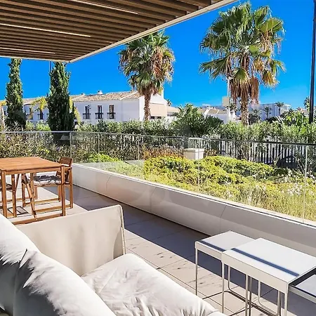 Appartement Beachside With Terrace And Pool Rems *