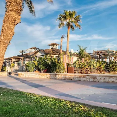 Appartement Beachside With Terrace And Pool Rems Torremolinos